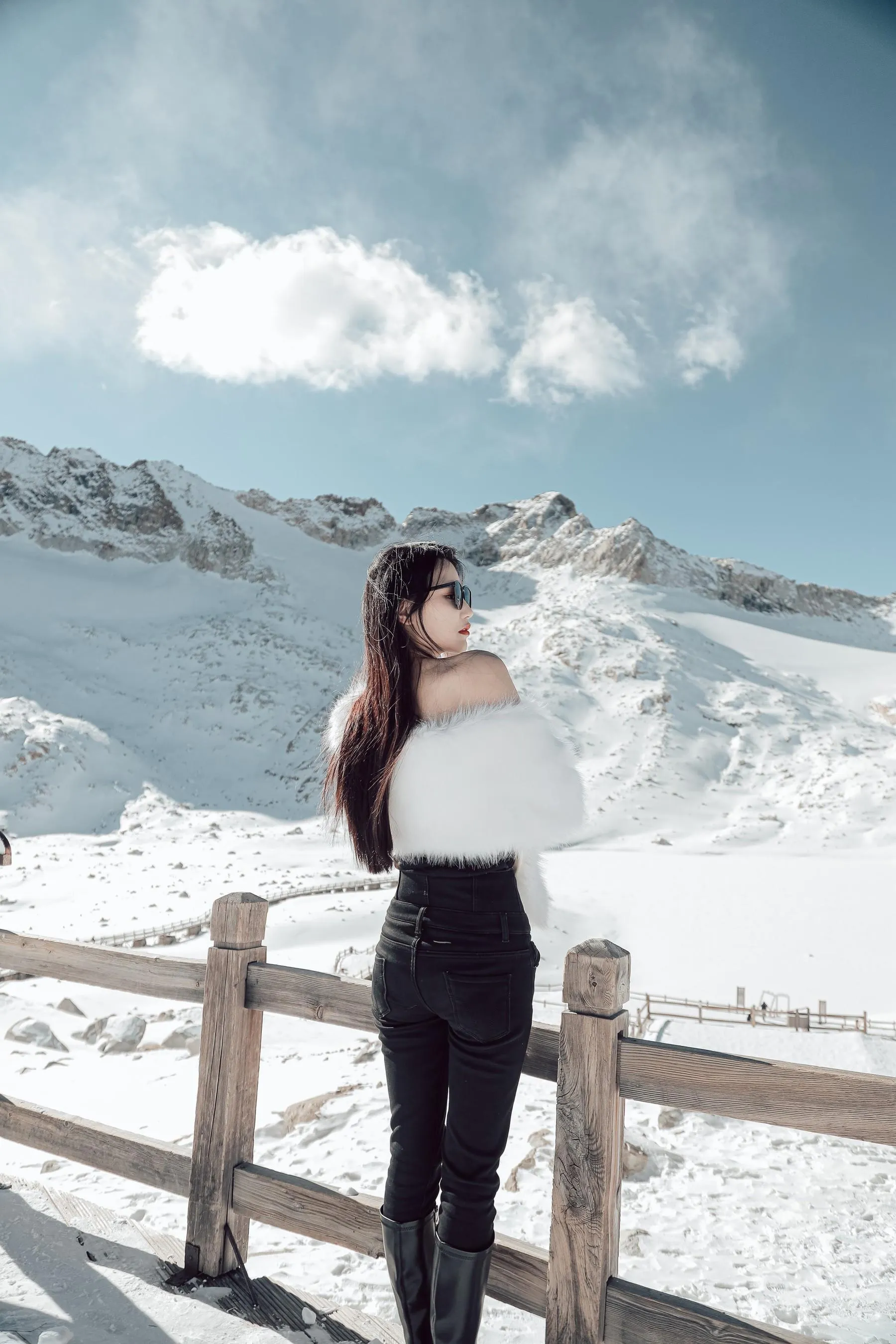 [艺图语] 2022.06.21 冰雪之巅 婷婷 [34P]插图9